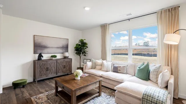 $299,235 | 244 Crescent Circle, Niota, TN 37826