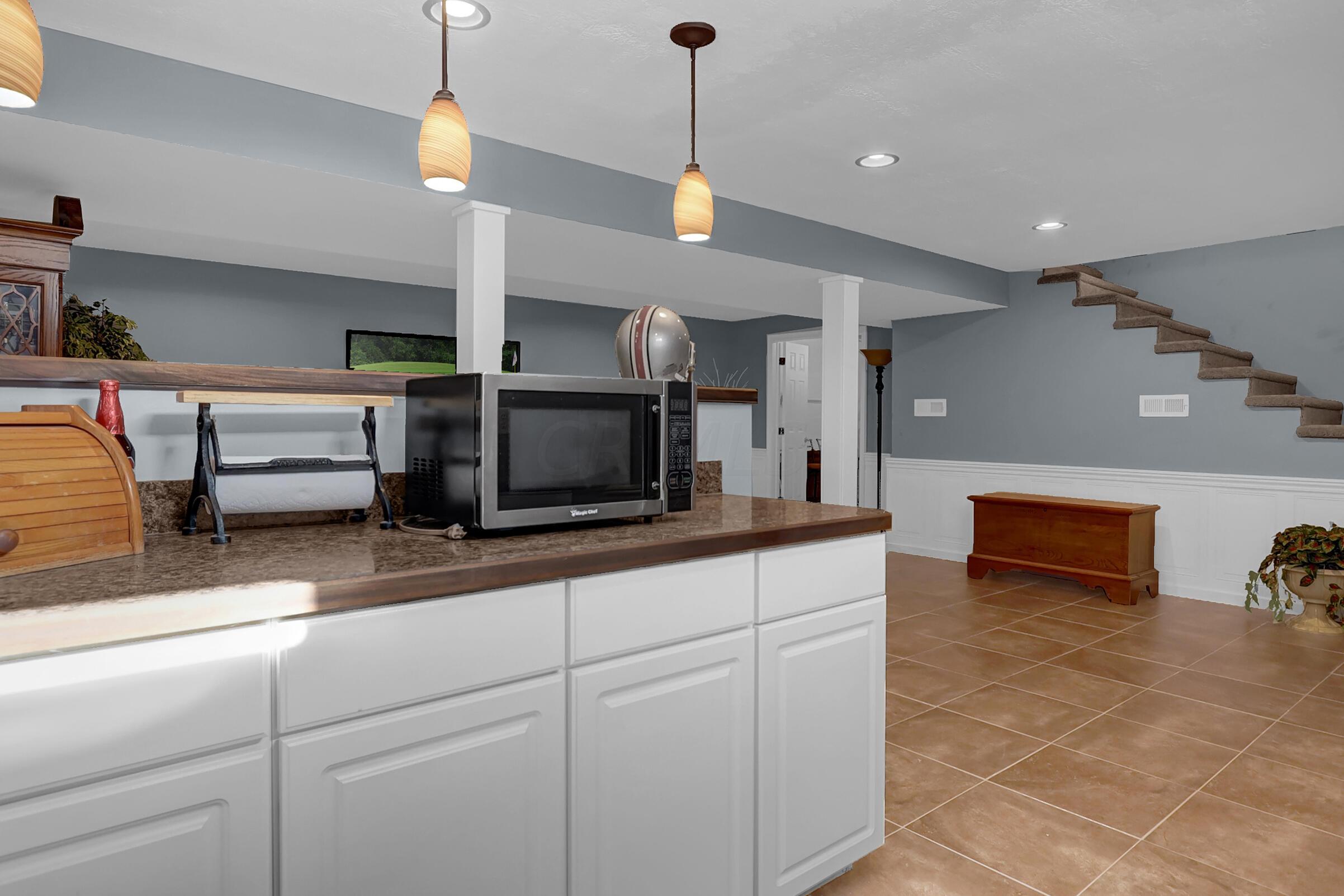2015 Crumley Road Southwest Lancaster, OH 43130 - Photo 29 of 43 IMG_0262