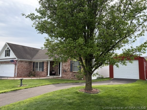 40 Country Manor Boulevard Madison, IN 47250 - Photo 2 of 40