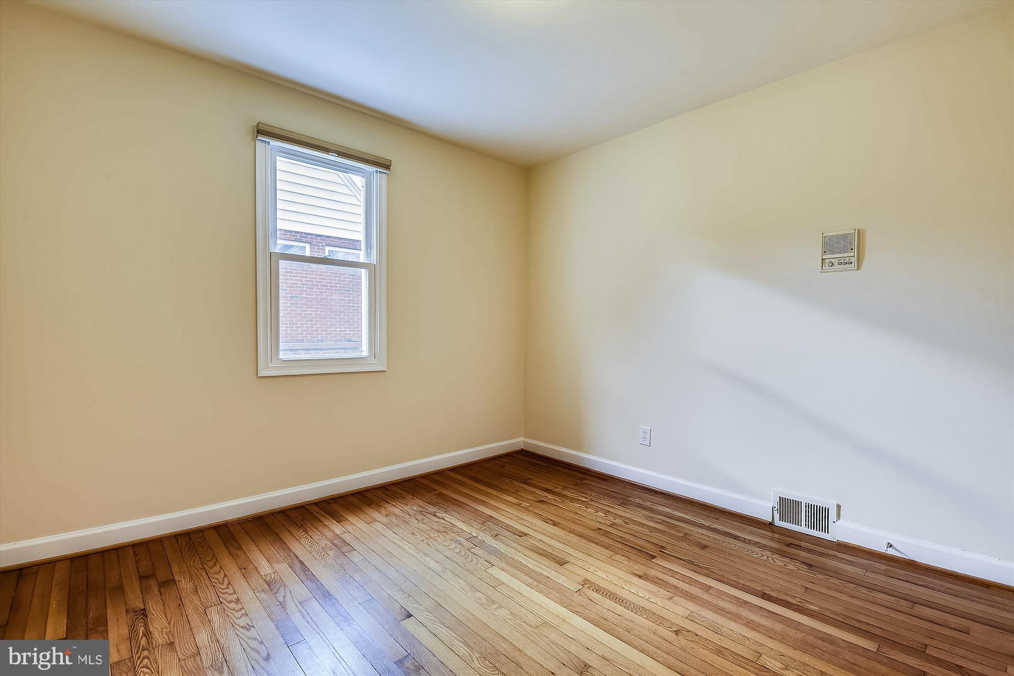 210 East Hamilton Avenue Silver Spring, MD 20901 - Photo 14 of 81