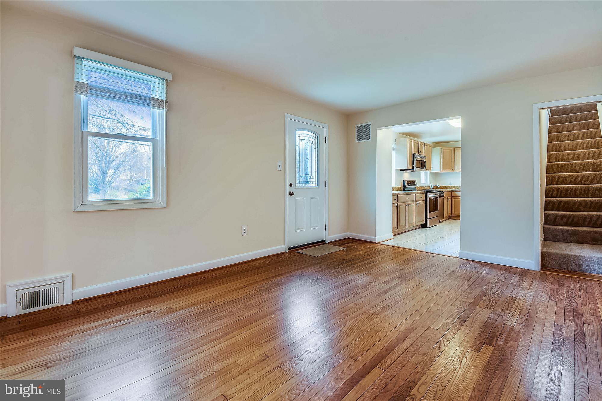 210 East Hamilton Avenue Silver Spring, MD 20901 - Photo 32 of 81
