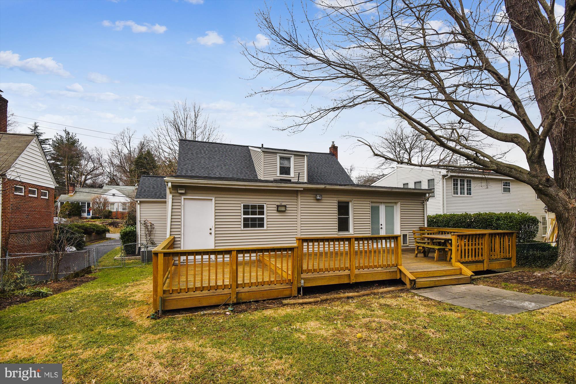 210 East Hamilton Avenue Silver Spring, MD 20901 - Photo 48 of 81