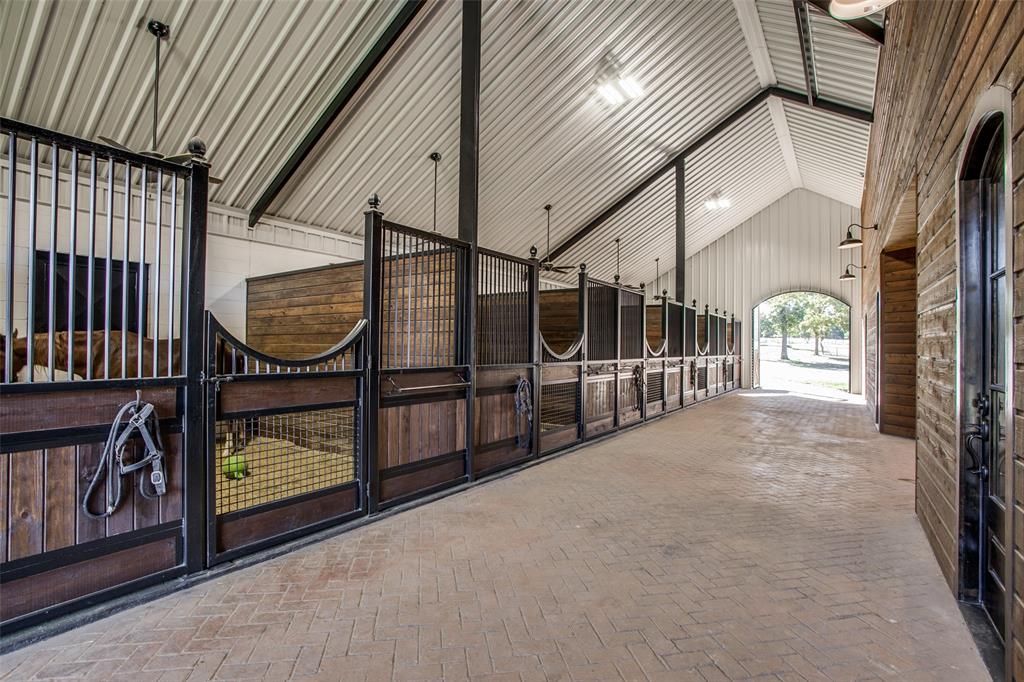 12630 Merrill Road Pilot Point, TX 76258 - Photo 28 of 39