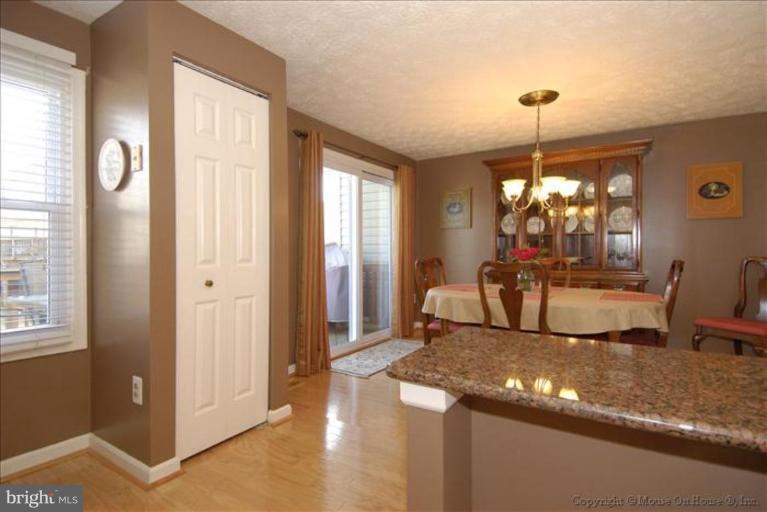 2412 Beechnut Place Odenton, MD 21113 - Photo 11 of 30 Kitchen/Dining area...