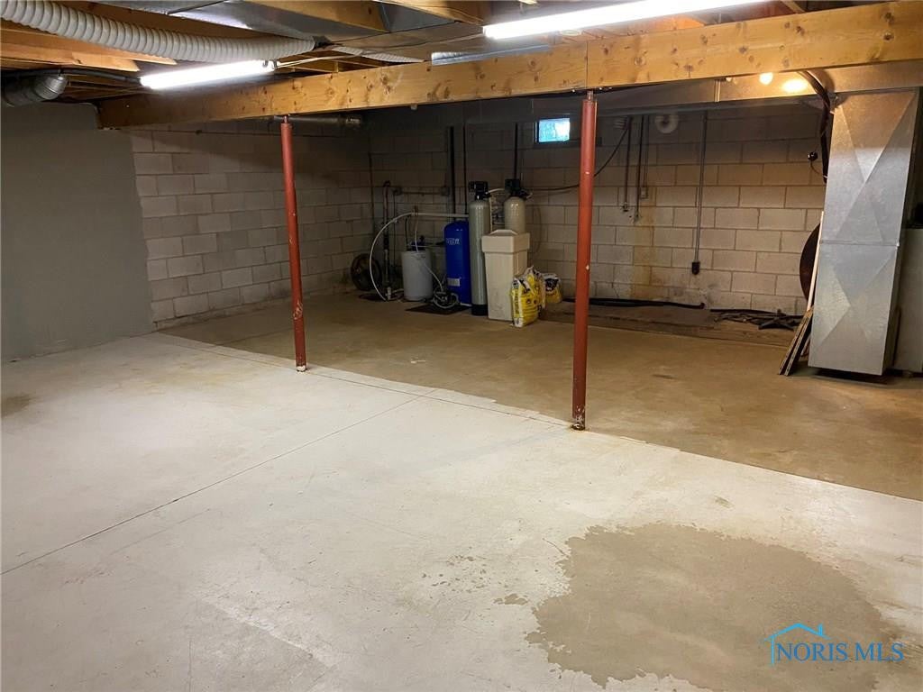 26818 Thompson Road Perrysburg, OH 43551 - Photo 22 of 39 Gallery Image 22