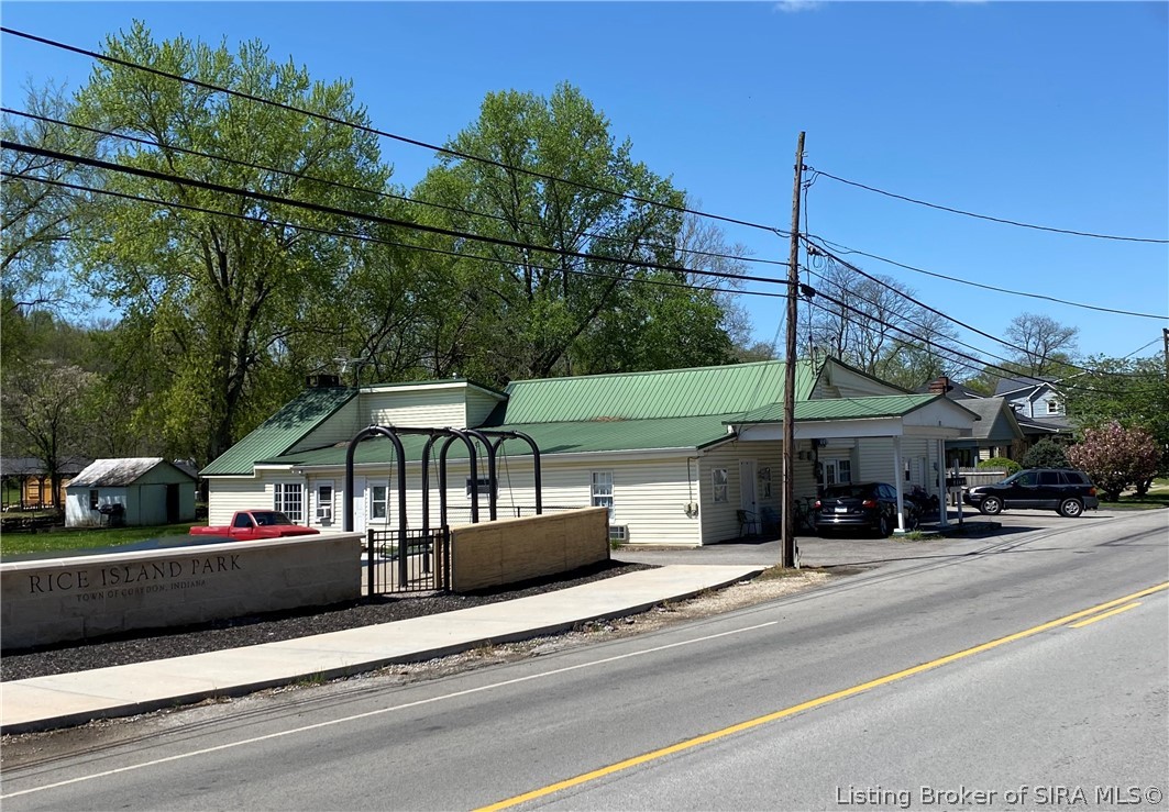 601 East Chestnut Street Corydon, IN 47112 - Photo 3 of 3