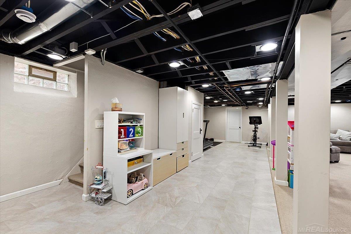 719 Fisher Road Grosse Pointe, MI 48230 - Photo 45 of 60 Gallery Image 45