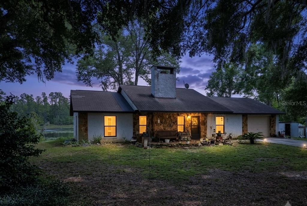 25814 Fishermans Road Paisley, FL 32767 - Photo 1 of 9