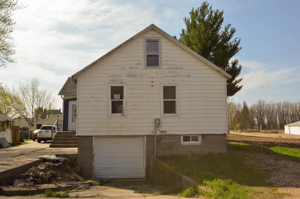 $85,000 | 1605 28th Street, Hazel Green, WI 53811