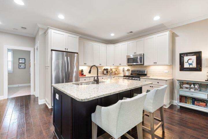 192 Slipper Shell Court Mount Pleasant, SC 29464 - Photo 7 of 21 20211104125353885619000000-o