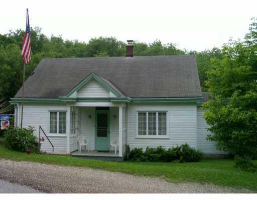 157 Baldwin Road Carnegie, PA 15106 - Photo 1 of 8 Gallery Image 1