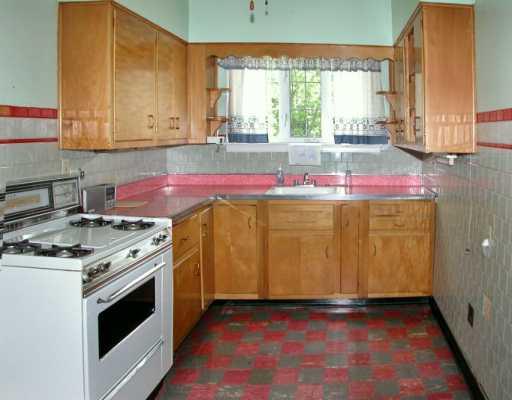 157 Baldwin Road Carnegie, PA 15106 - Photo 2 of 8 Gallery Image 2