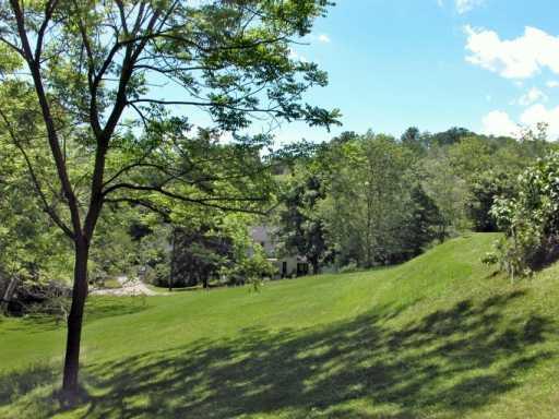 157 Baldwin Road Carnegie, PA 15106 - Photo 7 of 8 Gallery Image 7