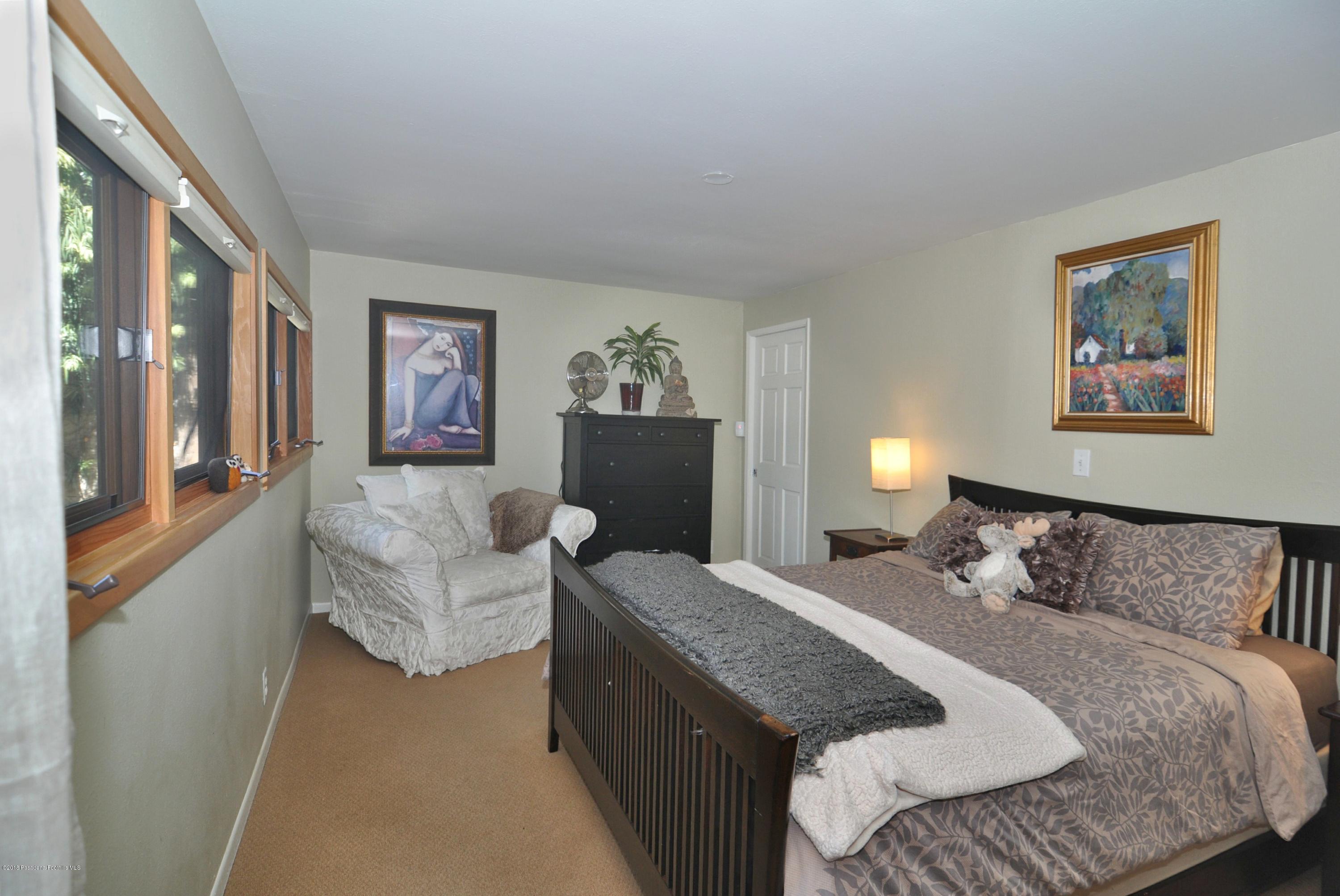 2685 Santa Rosa Avenue Altadena, CA 91001 - Photo 11 of 18 10