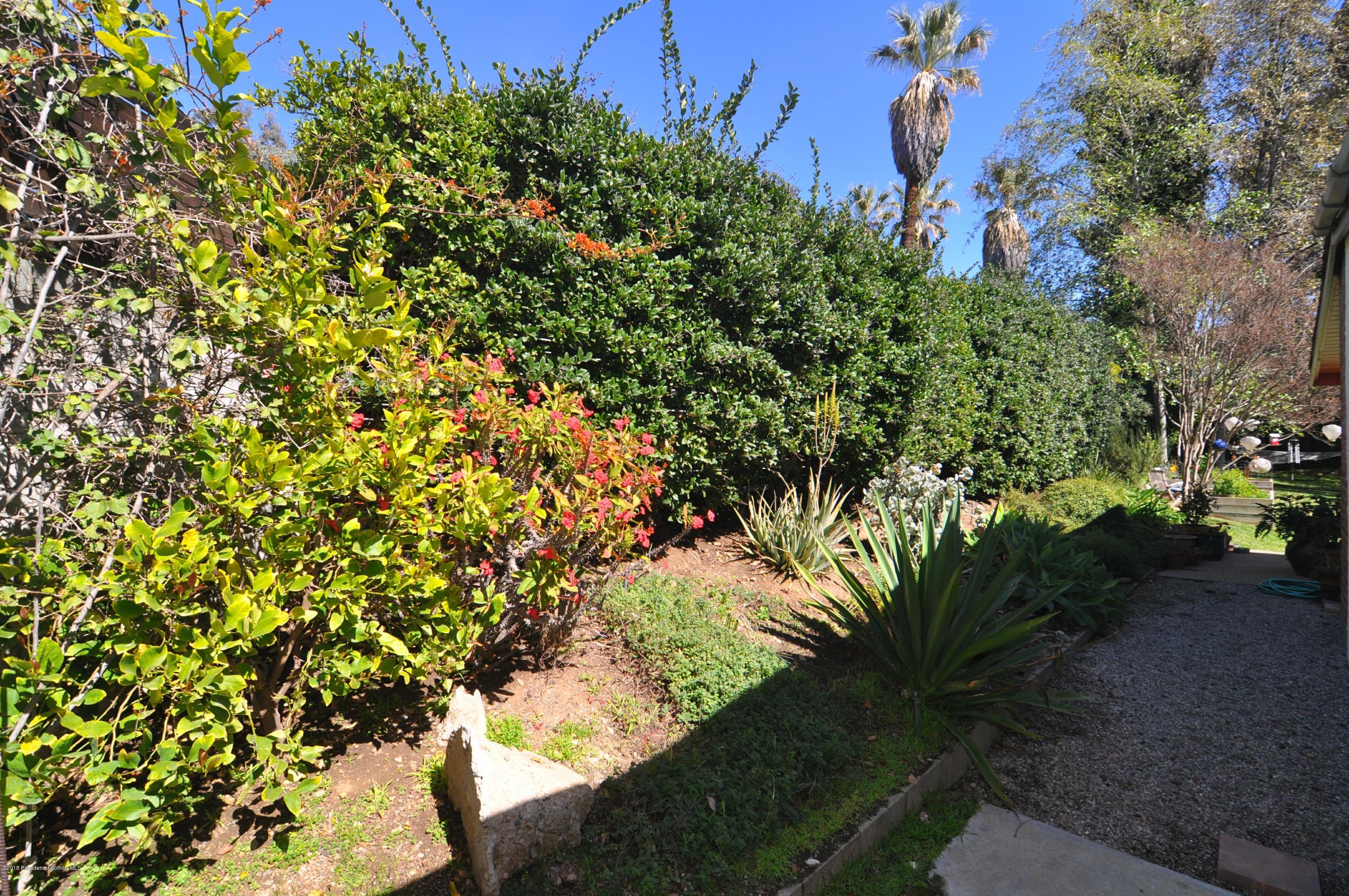 2685 Santa Rosa Avenue Altadena, CA 91001 - Photo 16 of 18 15