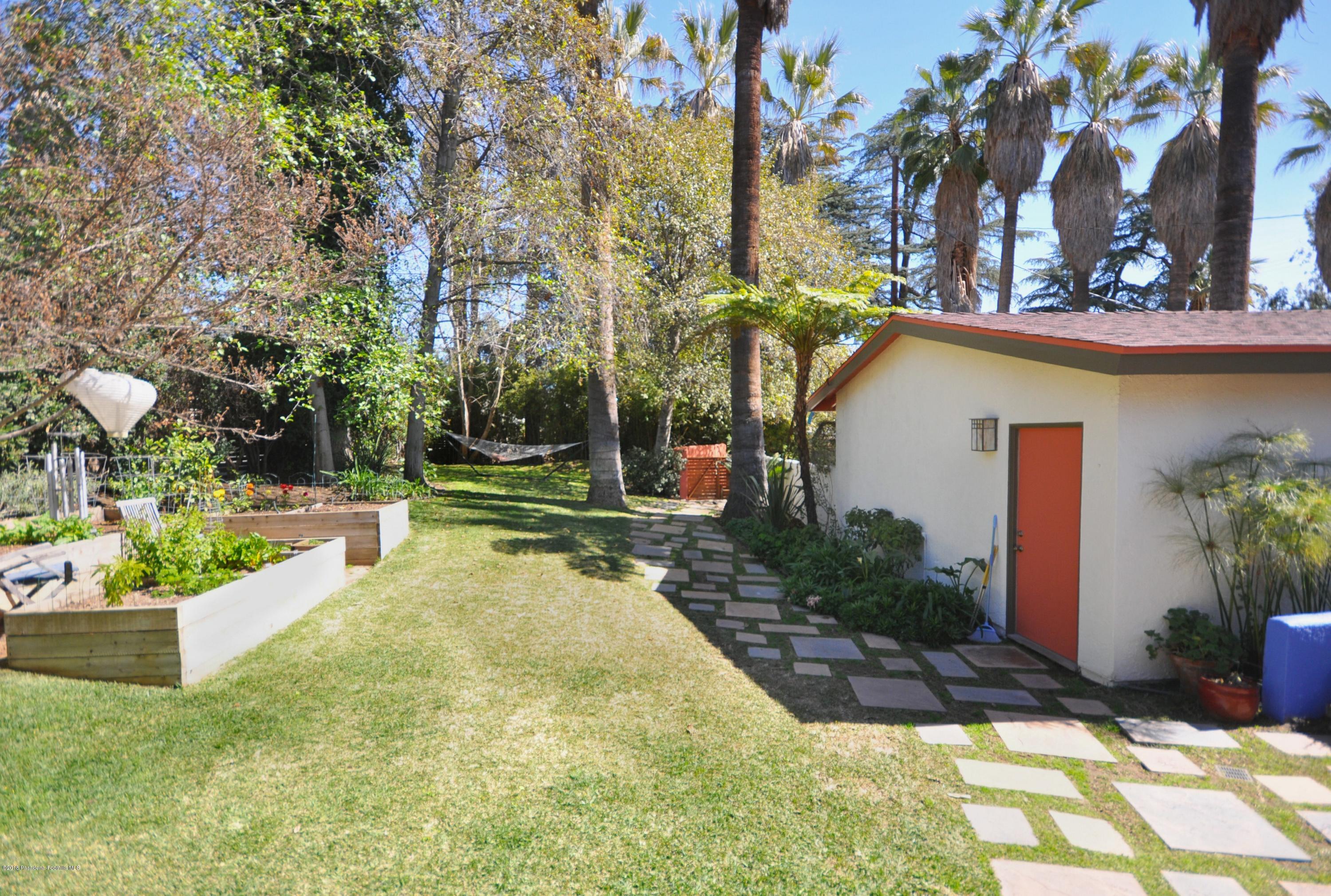 2685 Santa Rosa Avenue Altadena, CA 91001 - Photo 17 of 18 16