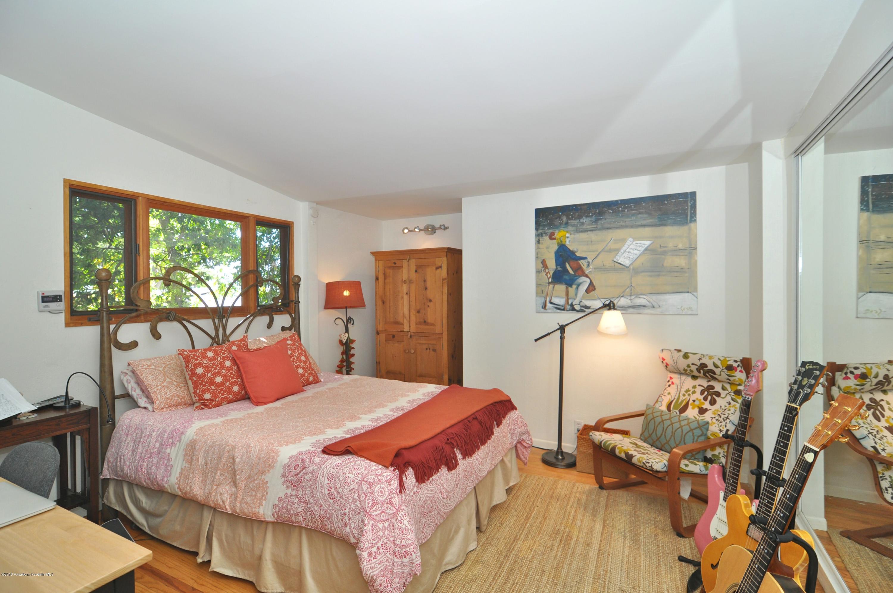 2685 Santa Rosa Avenue Altadena, CA 91001 - Photo 10 of 18 09