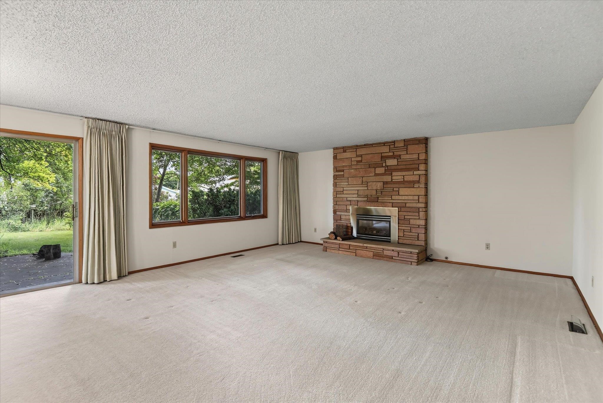204 West 33rd Avenue Spokane, WA 99203 - Photo 3 of 37