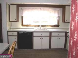 11 Gilpin Road Willow Grove, PA 19090 - Photo 4 of 6 Gallery Image 4
