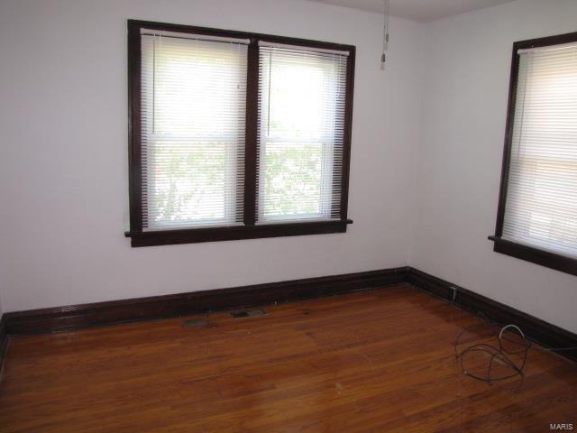 2448 Brown Road St. Louis, MO 63114 - Photo 11 of 29 Gallery Image 11
