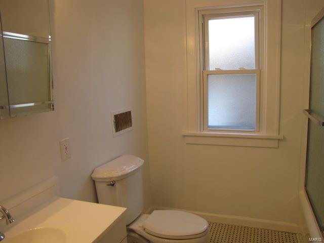 2448 Brown Road St. Louis, MO 63114 - Photo 13 of 29 Gallery Image 13