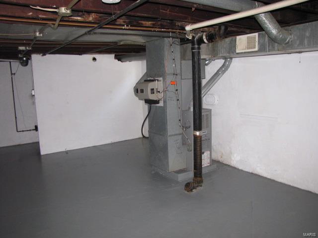 2448 Brown Road St. Louis, MO 63114 - Photo 17 of 29 Gallery Image 17