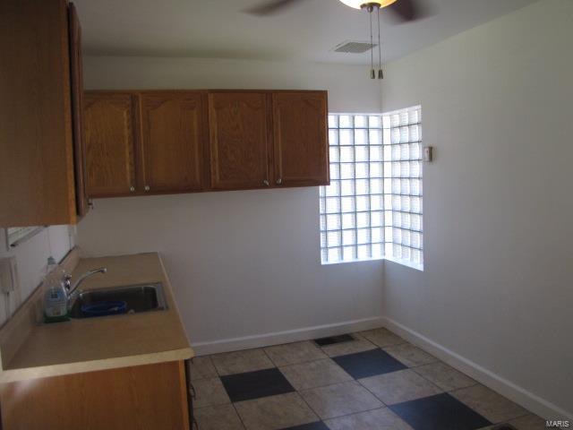2448 Brown Road St. Louis, MO 63114 - Photo 7 of 29 Gallery Image 7