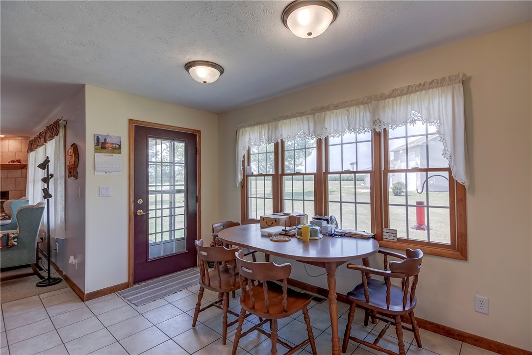 3849 Hill Road Clinton, IL 61727 - Photo 18 of 44