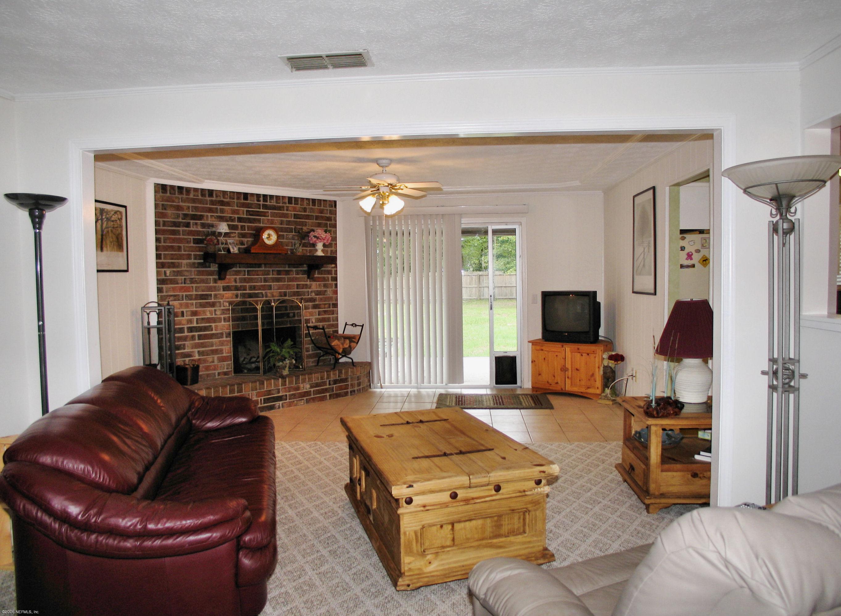12790 Plummer Grant Road Jacksonville, FL 32258 - Photo 6 of 8 Family Room-VG