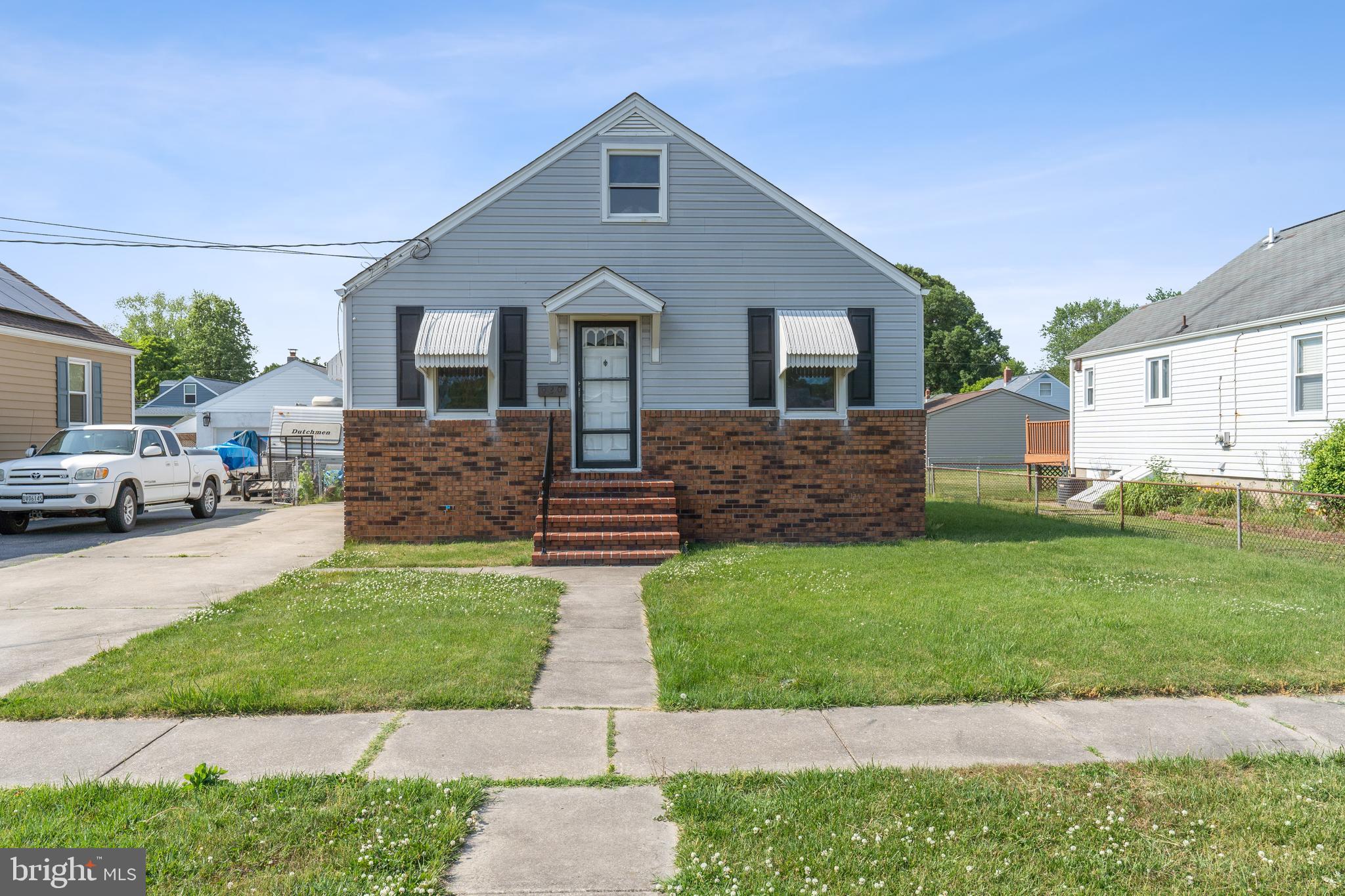920 Woodlynn Road Baltimore, MD 21221 - Photo 2 of 39