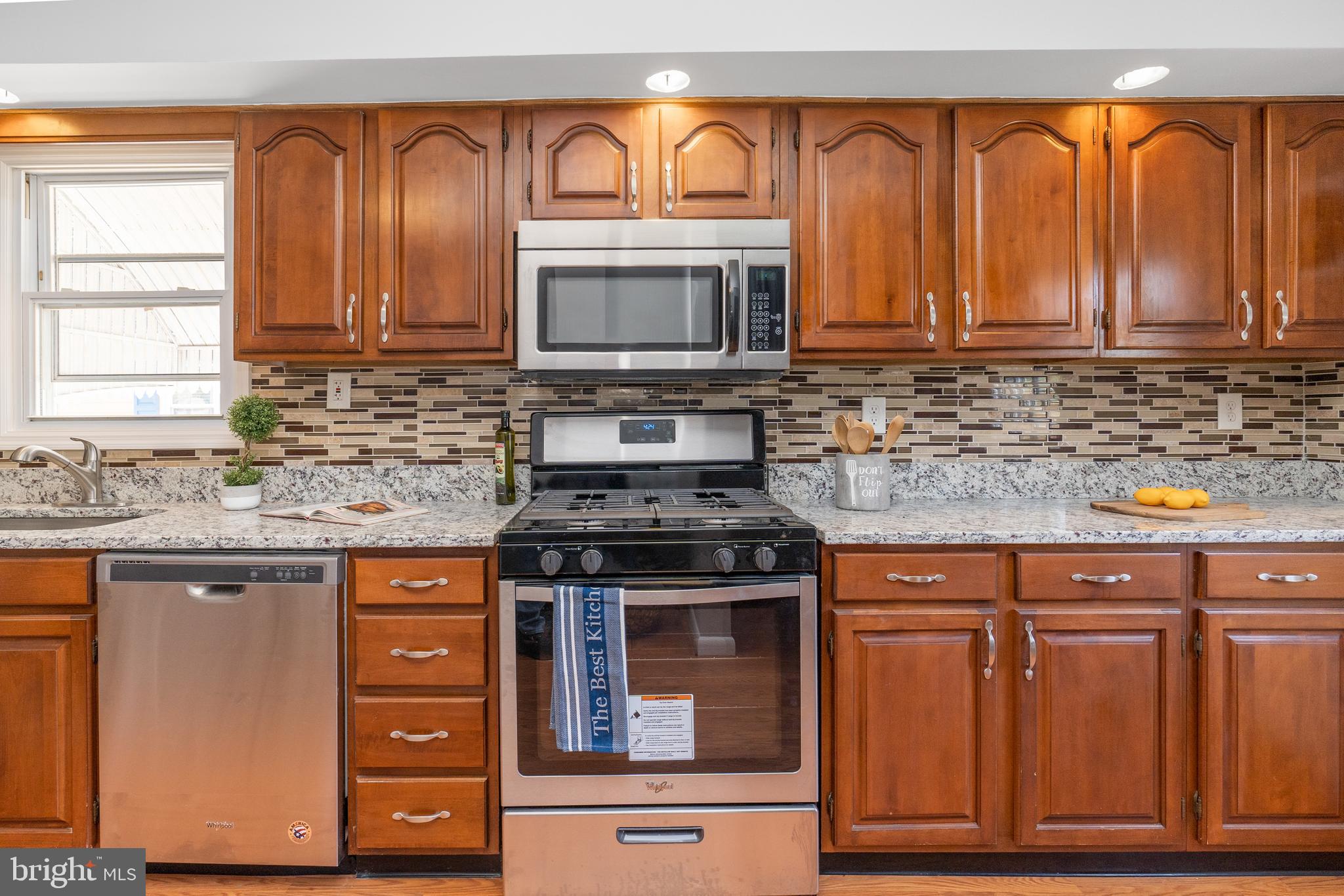920 Woodlynn Road Baltimore, MD 21221 - Photo 17 of 39