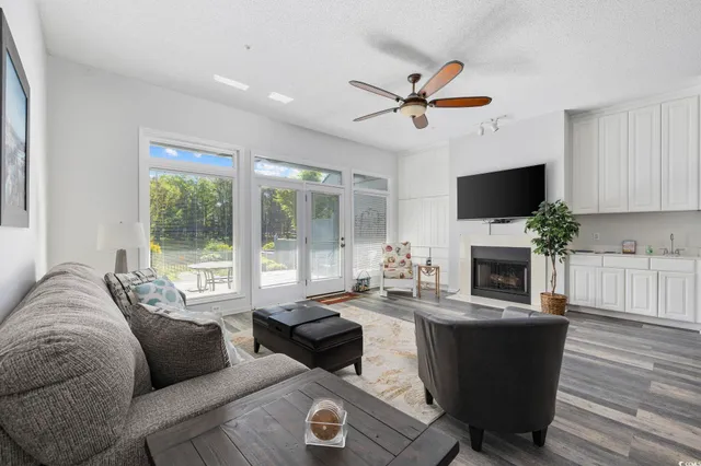 $1,750 | 1221 Tidewater Drive, Unit 412, North Myrtle Beach, SC 29582