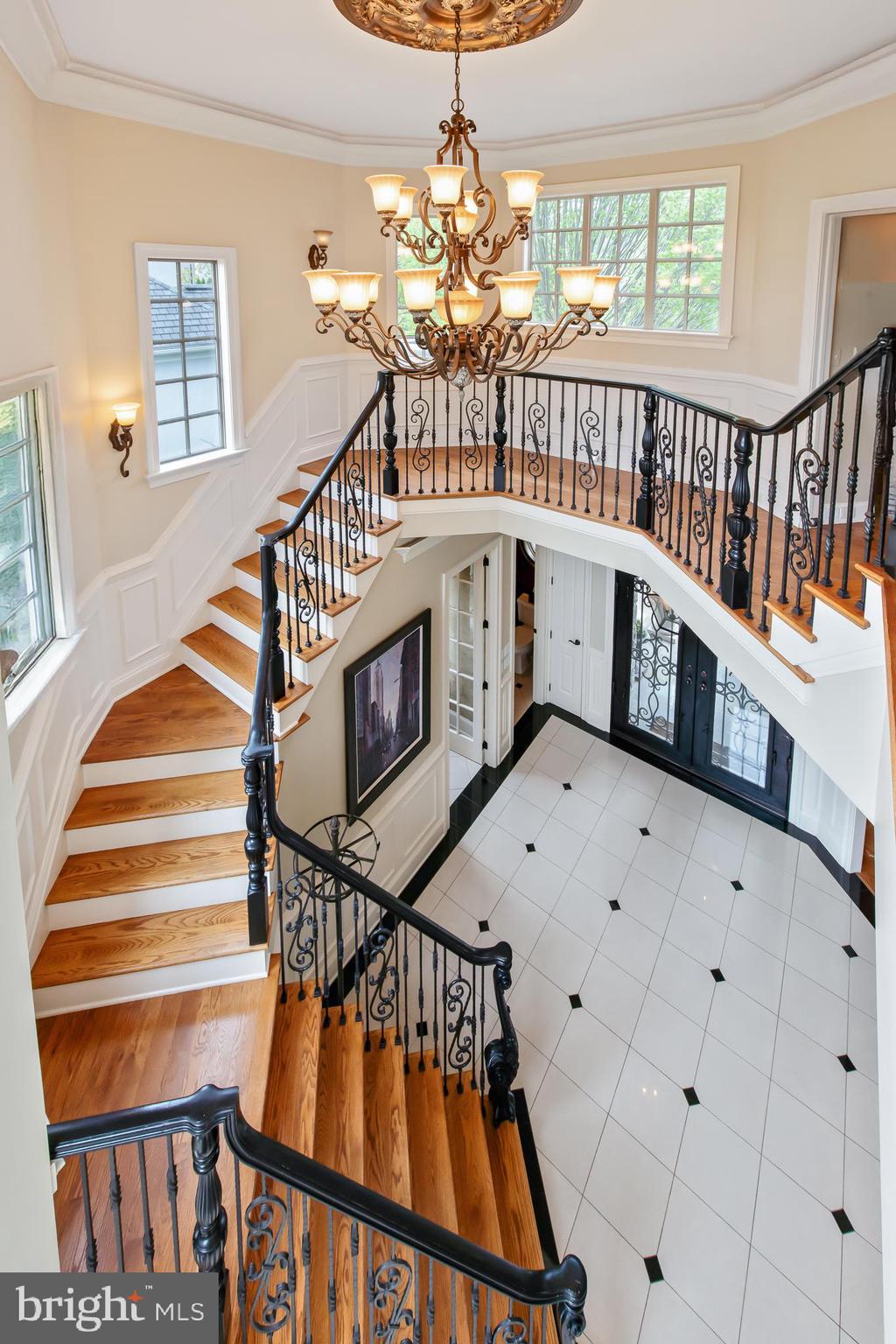 618 Willow Green Lititz, PA 17543 - Photo 13 of 63 a view of an entryway wooden floor