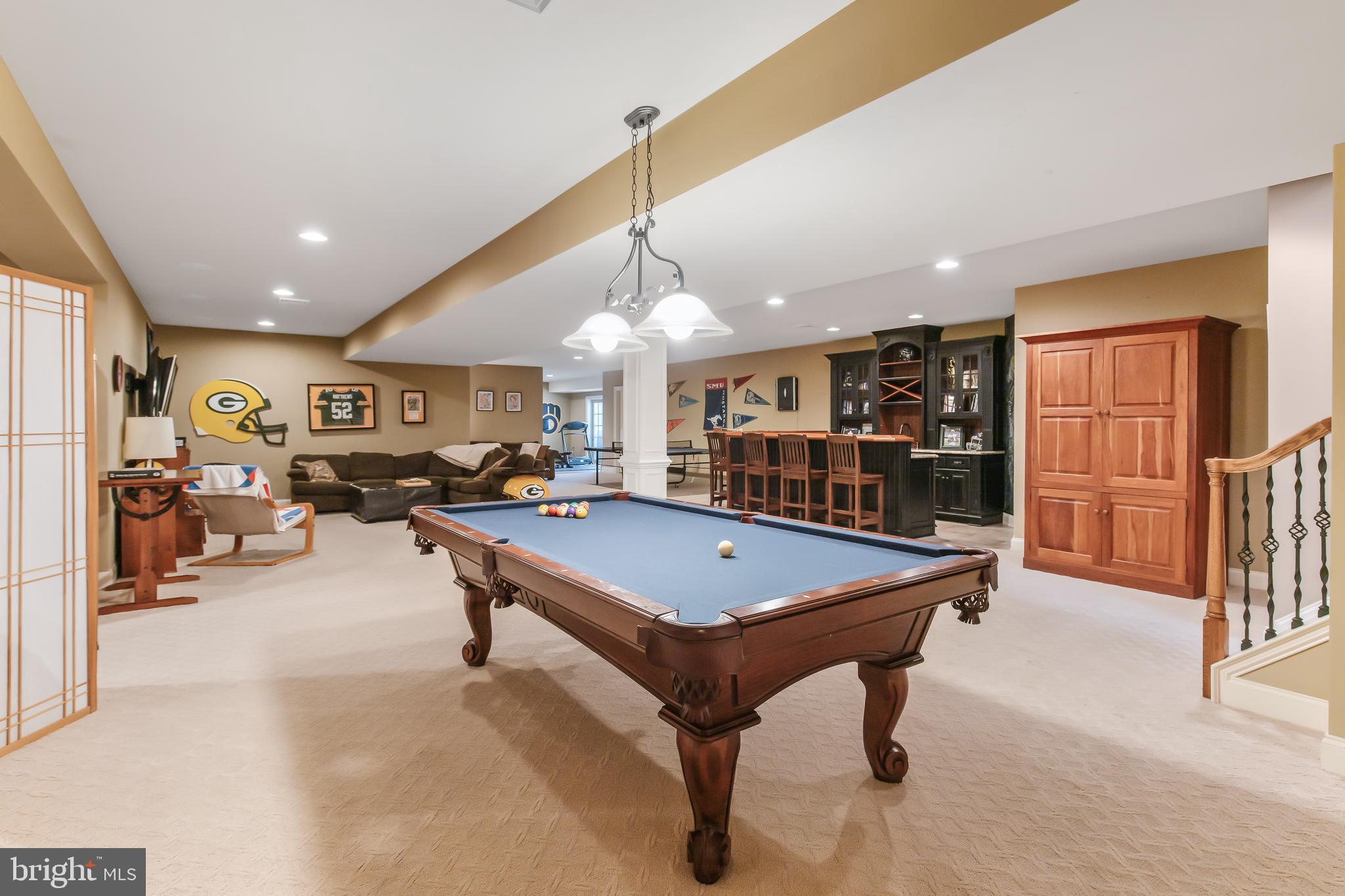 618 Willow Green Lititz, PA 17543 - Photo 42 of 63 a room with lots of table and chairs