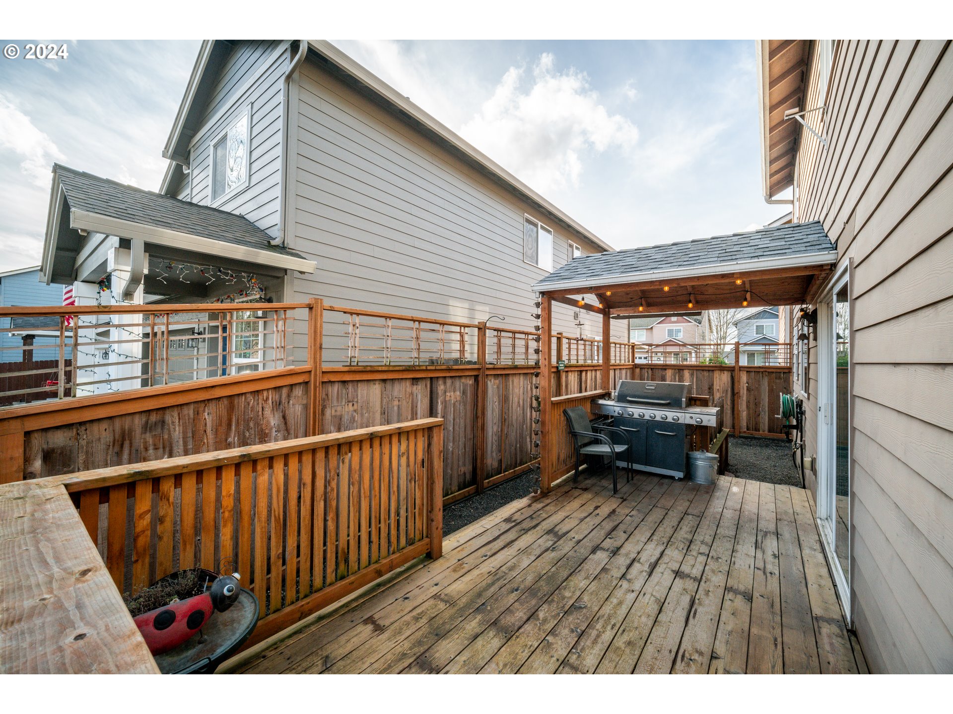 1307 Northeast 172nd Street Ridgefield, WA 98642 - Photo 22 of 33 Deck