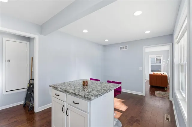 $295,000 | 618 West 85th Terrace, Kansas City, MO 64114