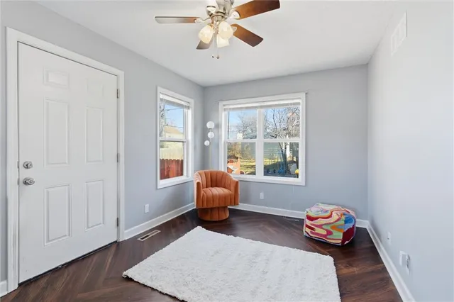 $295,000 | 618 West 85th Terrace, Kansas City, MO 64114