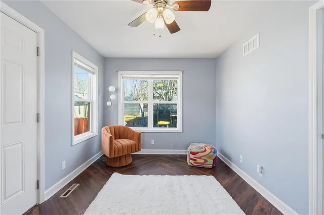 $295,000 | 618 West 85th Terrace, Kansas City, MO 64114