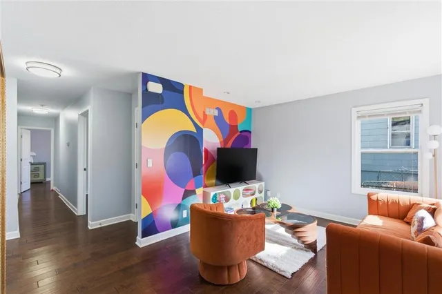 $295,000 | 618 West 85th Terrace, Kansas City, MO 64114