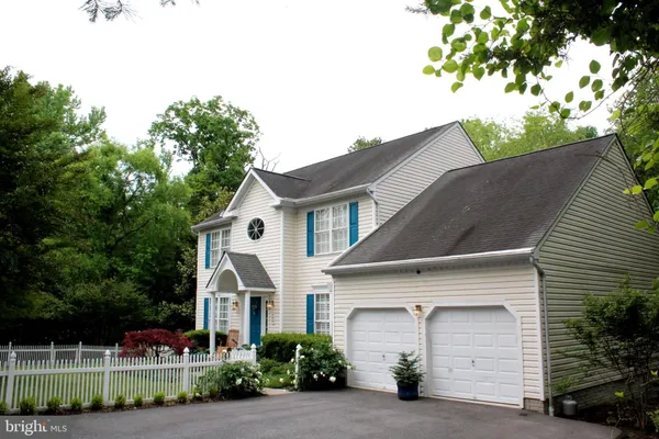 $879,755 | 184 Hickory Point Road, Pasadena, MD 21122