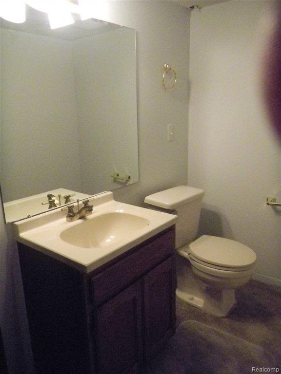 1858 Allenway Court, Unit 70 Rochester, MI 48309 - Photo 14 of 25 Basement Full Bath