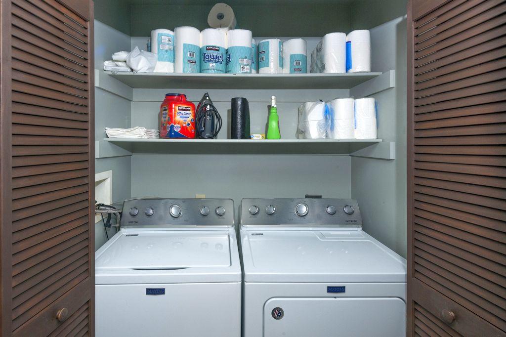 1 Pine Hill Road Cape Neddick, ME 03902 - Photo 17 of 24 _17 Laundry