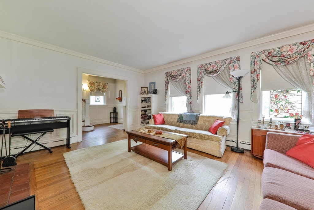 25 Ellison Road Newton, MA 02459 - Photo 11 of 23