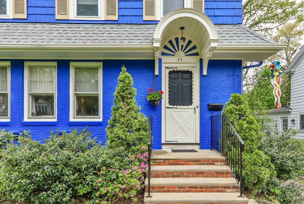 25 Ellison Road Newton, MA 02459 - Photo 4 of 23