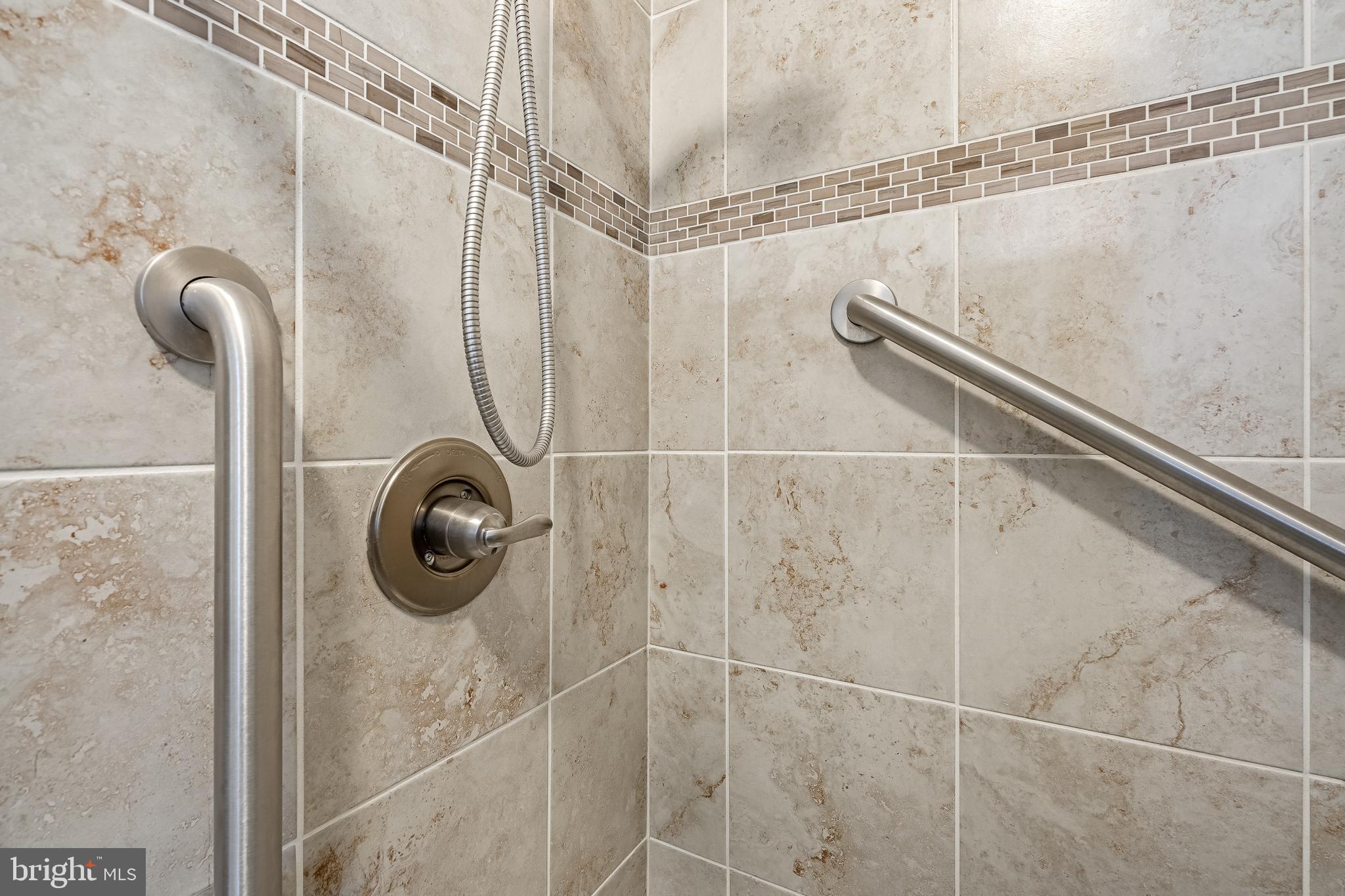 112 Patriots Path Malvern, PA 19355 - Photo 27 of 38 Separate shower/toliet room