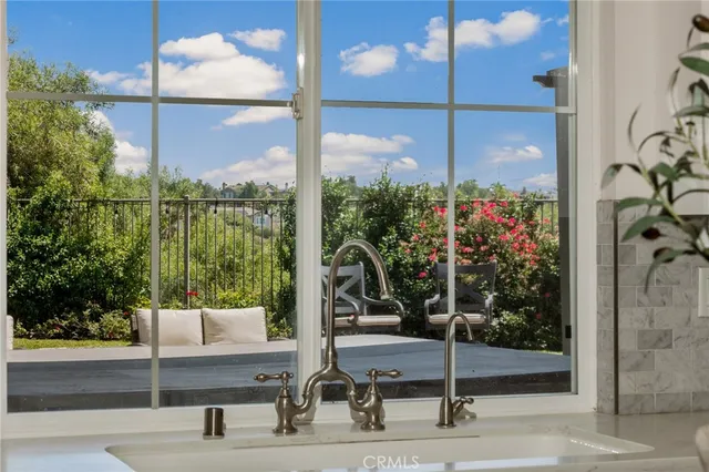 $2,149,000 | 18 Calle De La Luna, San Clemente, CA 92673