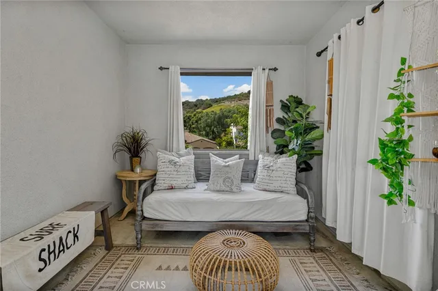 $2,149,000 | 18 Calle De La Luna, San Clemente, CA 92673