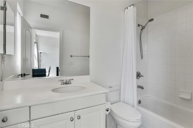 $2,149,000 | 18 Calle De La Luna, San Clemente, CA 92673