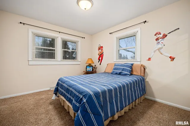 $249,900 | 110 East Maywood Street, Morton, IL 61550