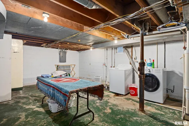 $249,900 | 110 East Maywood Street, Morton, IL 61550